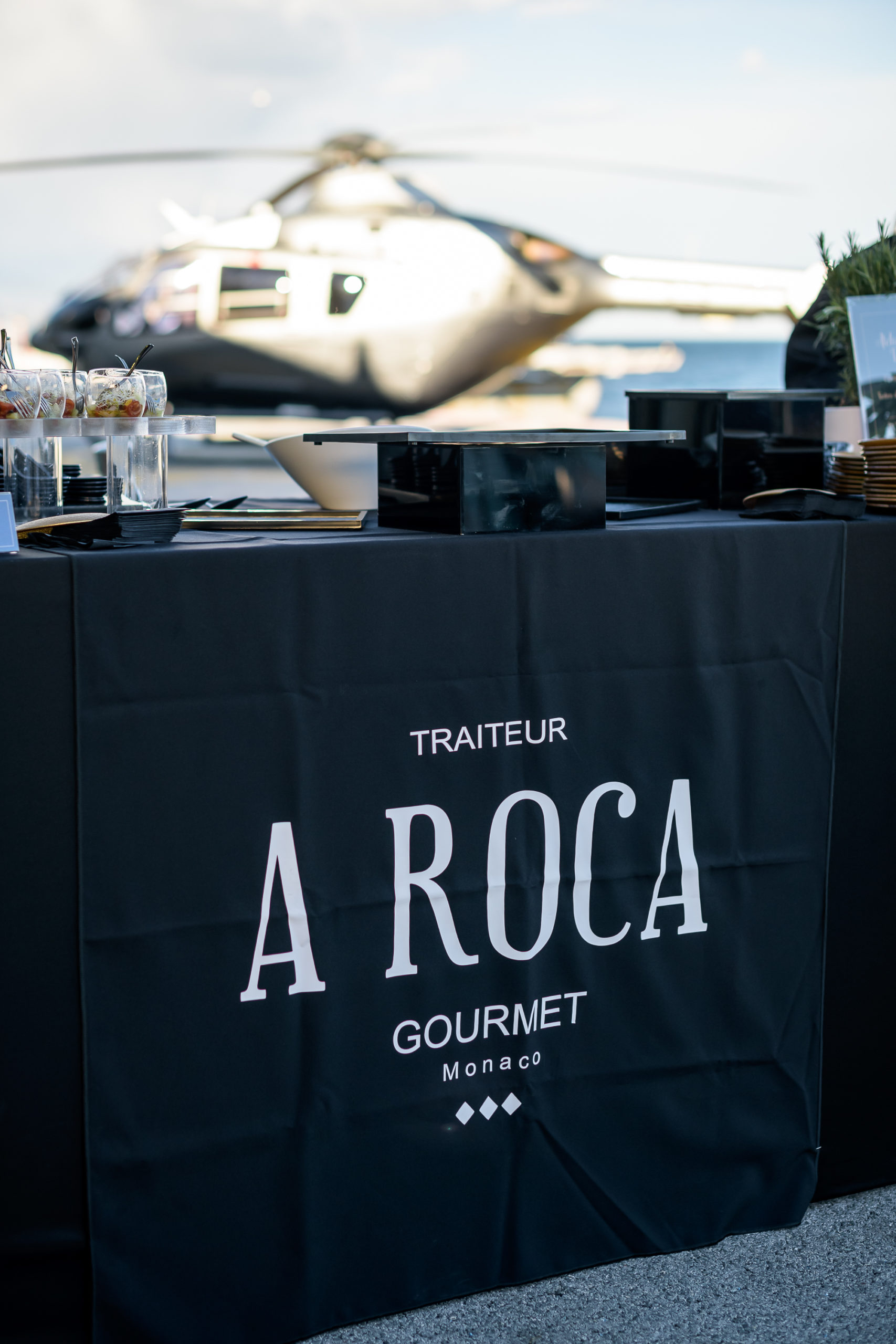 Traiteur & Organisateur de Réceptions à Monaco · Cocktail, buffets, plateaux repas, lunch box - Livraison - Click&Collect